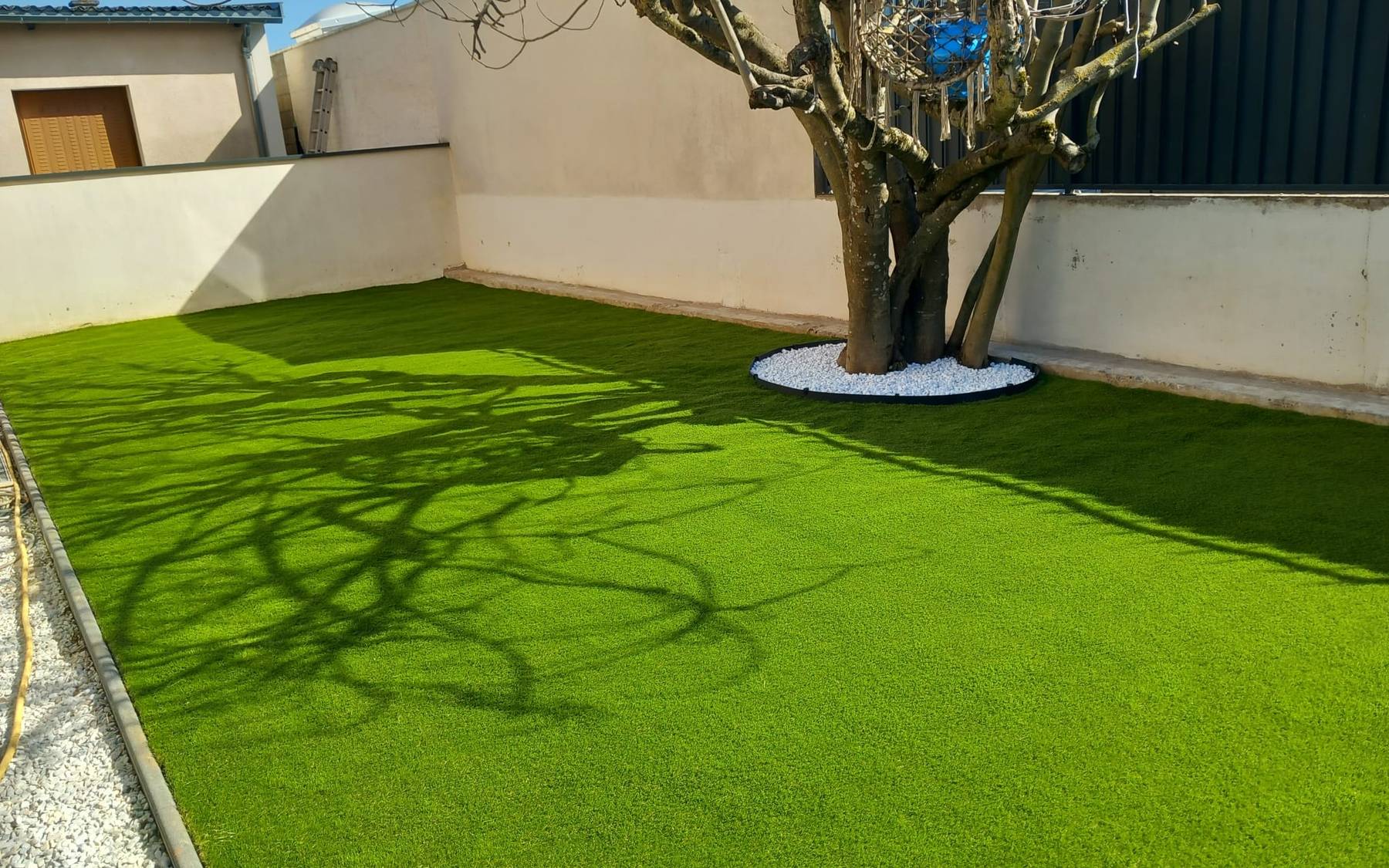 Jardin paysager entretenu par Entreprise AD à Dijon